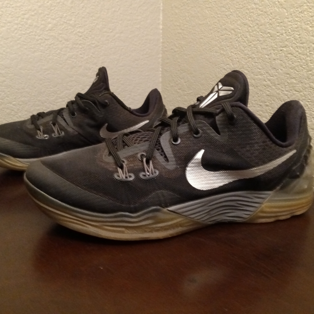 NILE ZOOM KOBE VENOMENON 5 MENS SIZE 10 - Picture 2 of 7